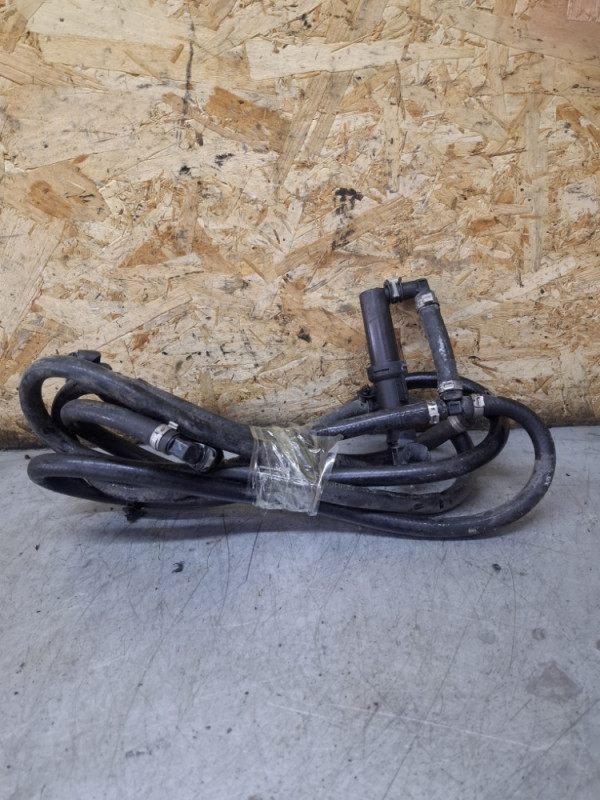 PUMPICA PRANJE FAROVA CRIJEVO KOMPLET AUDI Q5 8R