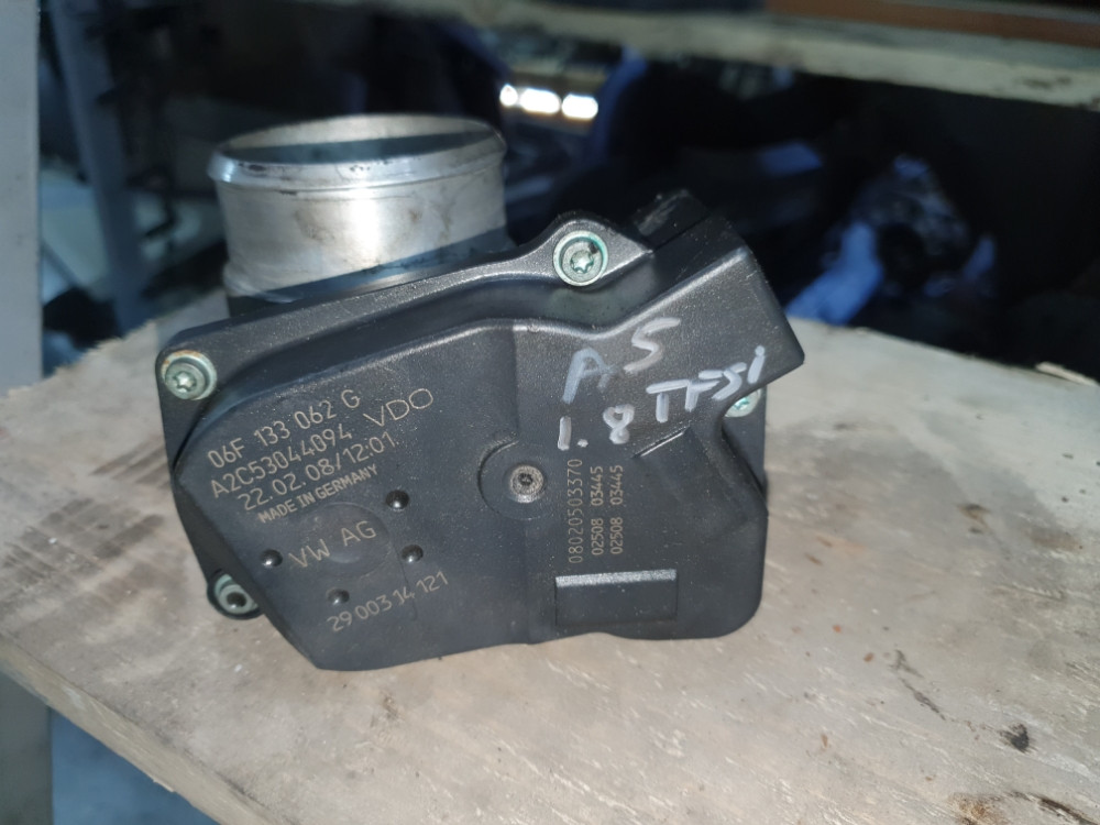 KLAPNA GASA VW AUDI A4 B8 A5 1.8 TFSI 06F132062G