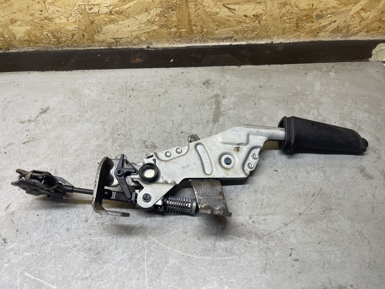 MEHANIZAM RUCNE KOCNICE BMW E60 6767536