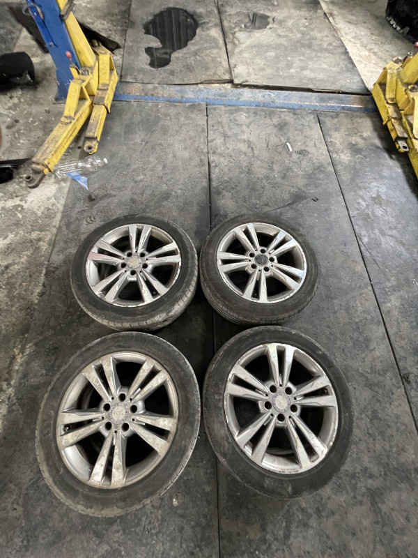 ALU FELGE FELNE MERCEDES R17 225/50R17 ORIGINAL