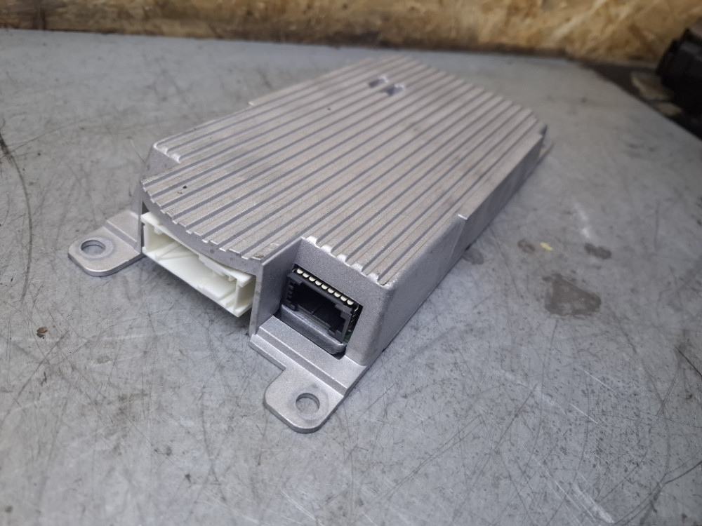 POJACALO BMW F10 F11 HARMAN 9244189