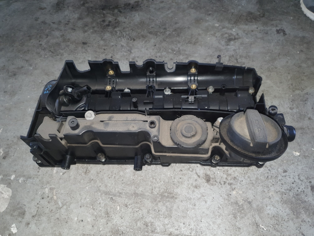 Poklopac ventil dekla BMW E90 E91 E87 E81 F30 F20 F10 X3 N47
