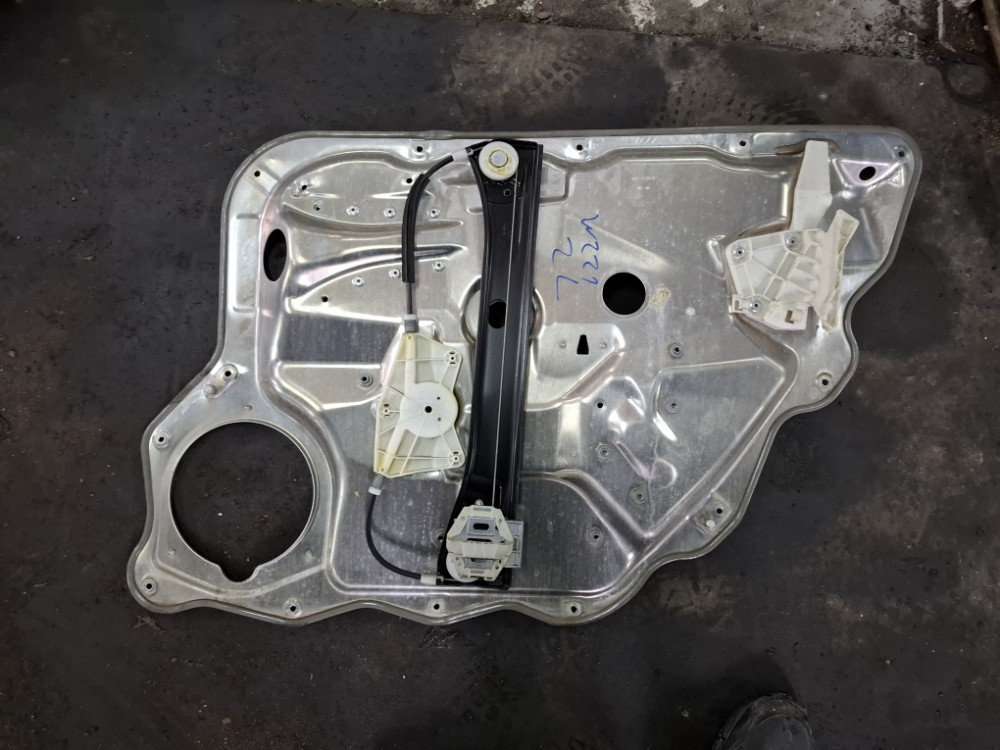PODIZAC STAKLA ZADNJI LIJEVI MERCEDES S W221 A2218203102