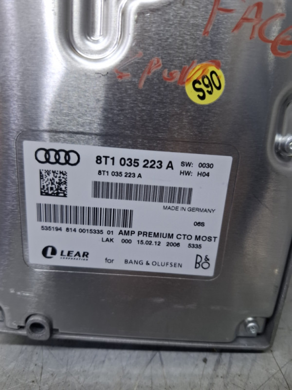 POJACALO AUDI A4 B8 A5 8T 8T1035223A