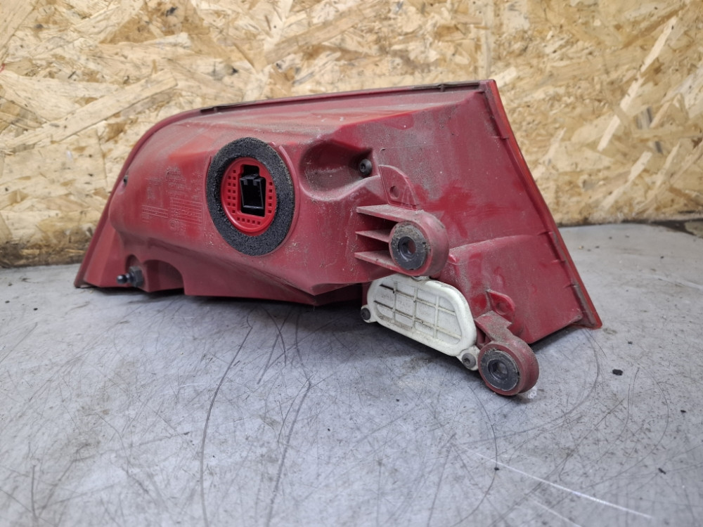 STOPKA STOP SVJETLO DESNO AUDI A7 2011- 4G8945096