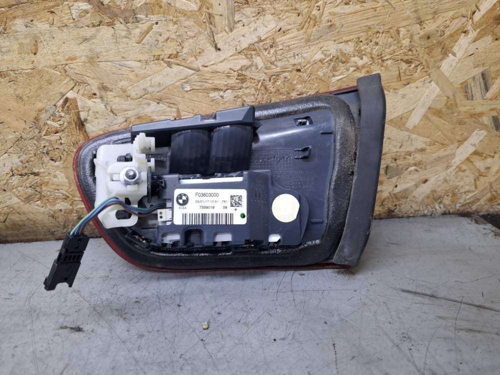 STOPKA STOP SVJETLO UNUTRASNJI LIJEVI BMW 1 F20 LCI F0360300