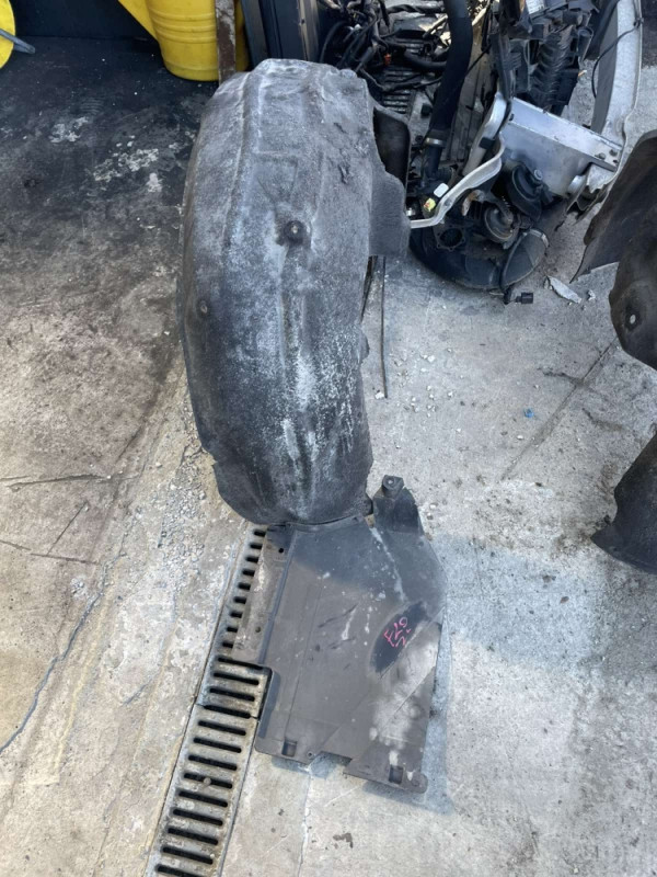 PVC UNUTRASNJI BLATOBRAN LIJEVI DESNI ZADNJI BMW 1 F20