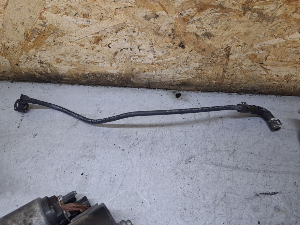 CRIJEVO VODE PRELIVNO AUDI 2.0 TDI A4 B8 A5 8K0121081P