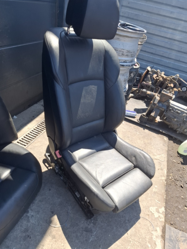 SJEDISTA SEDISTA ENTERIJER BMW 7 F01 F02 M PAKET CRNA PROFILISANA