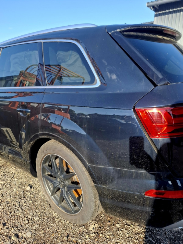 ZADNJA LIJEVA POLUSTRANICA STRANICA BLATOBRAN AUDI Q7 4M