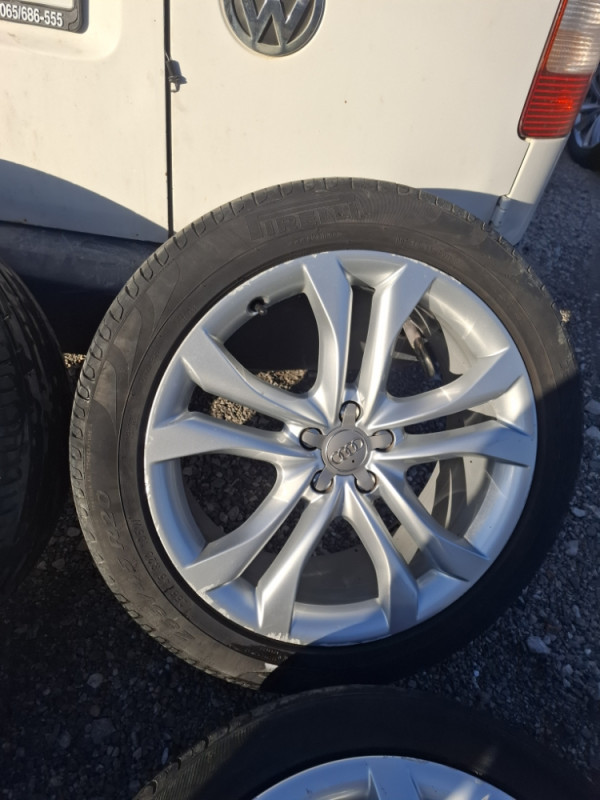 ALU FELGE AUDI Q5 8R 5X112 R20 8R0601025AP ET33 9.5J 255 45 20