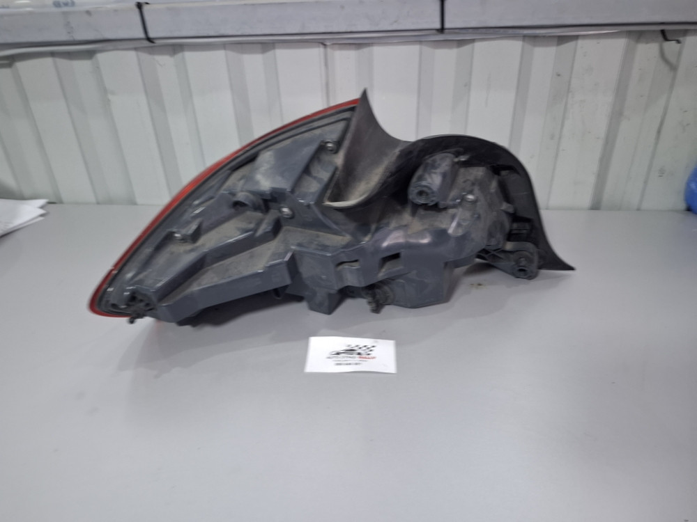 STOPKA STOP SVJETLO DESNO BMW 1 F22 F23 F87 7420992 16-21