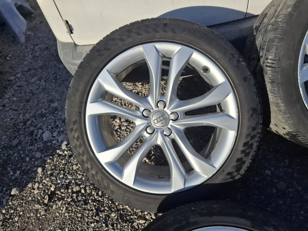 ALU FELGE AUDI Q5 8R 5X112 R20 8R0601025AP ET33 9.5J 255 45 20