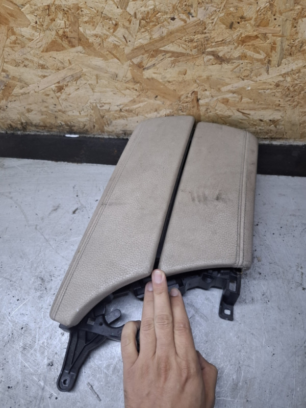 NASLONJAC ZA RUKU BMW 5 F10 F11 BEZ KOZA