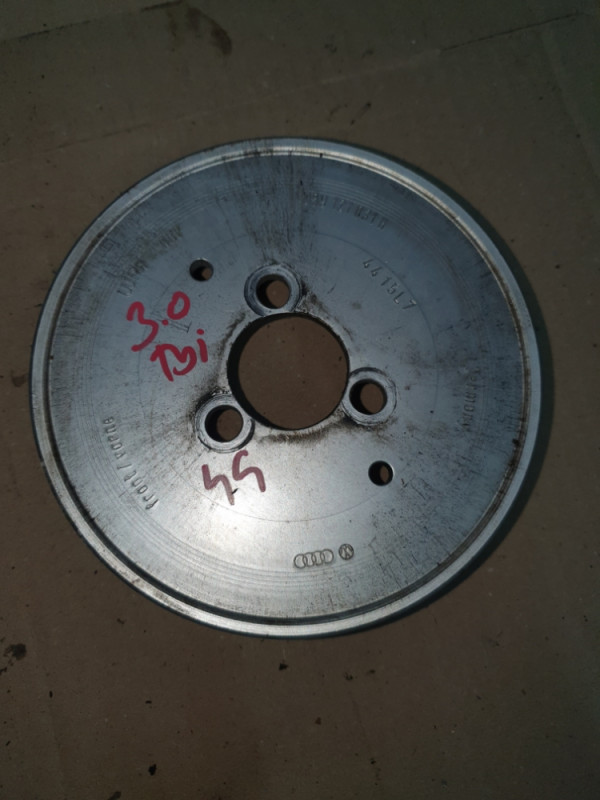Remenica pumpe vode AUDI VW 3.0 TDI 059121031H
