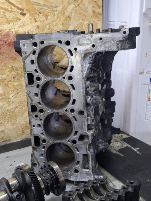 POLUMOTOR MOTOR BMW N47 130KW 105KW E90 E91 X3 X1 E87