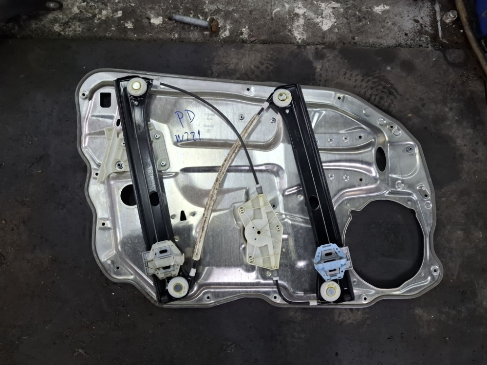 PODIZAC STAKLA PREDNJI DESNI MERCEDES S W221 A2218202902