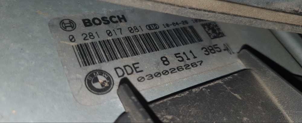 Računar motora ECU BMW 5 F10 0281017081 8511385