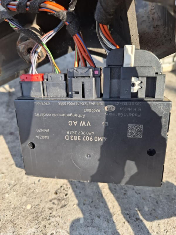 KUKA AUDI A4 B9 8W 8W0800491F 305468600011