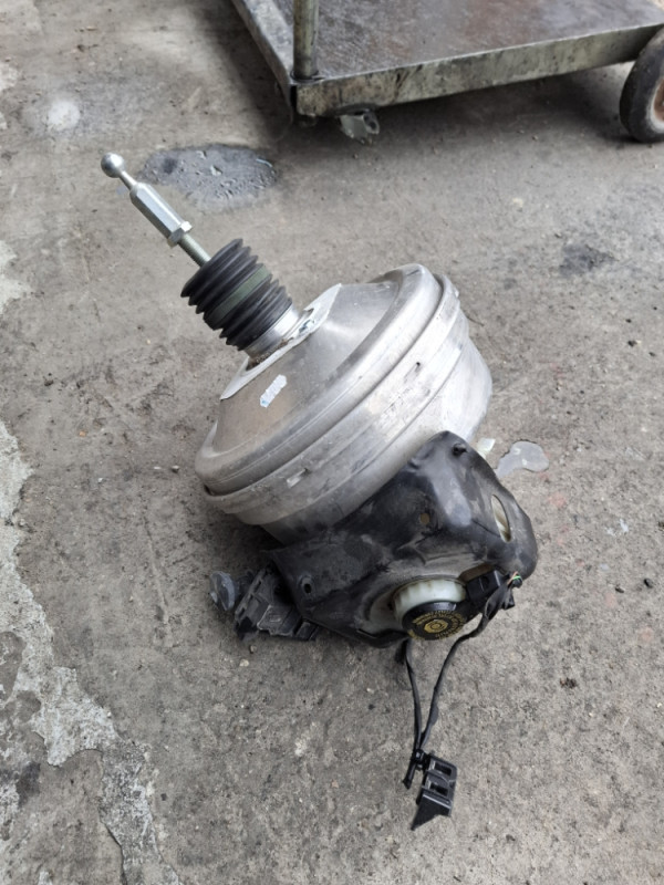 SERVO DOBOS GLAVNI KOCIONI AUDI A6 4G A7 4G1612103G