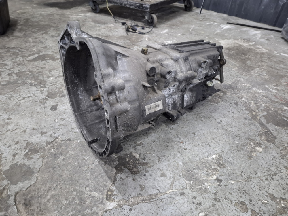 MJENJAC MANUELNI BMW E90 E91 E60 2170017896 2170017395 BENZIN