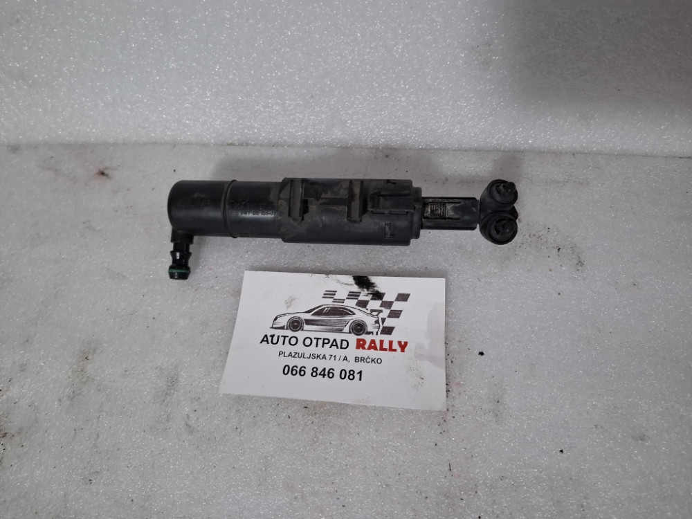 PRSKALICA SPRICA BRIZGAJKA FARA LIJEVA MERCEDES W204 A2048602747