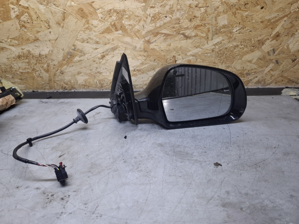 RETROVIZOR DESNI AUDI Q3 8U 6 ZICA