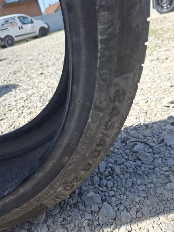GUMA LJETNA 245/40 R20 CONTINENTAL DOT14