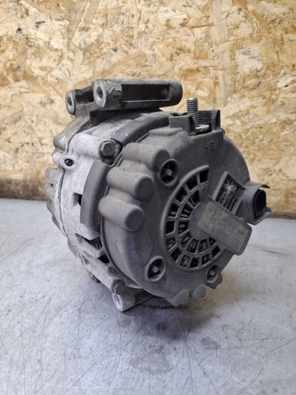 ALTERNATOR MERCEDES CLS W218 W212 W166 350 CDI A0009057500 180A