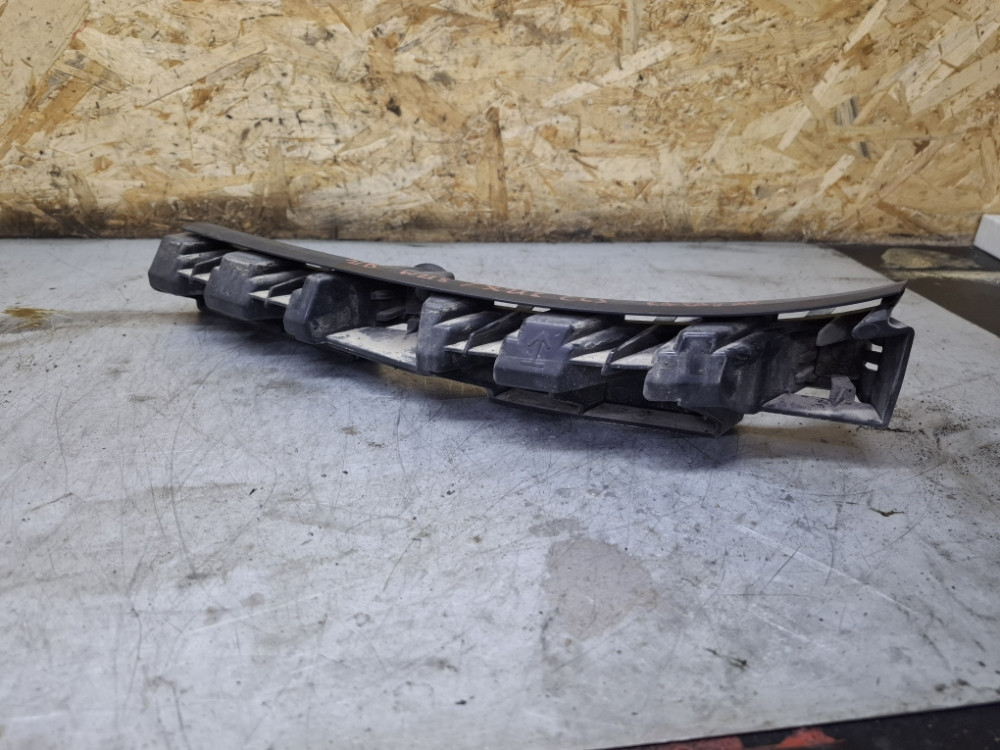 NOSAC BRANIKA ZADNJI DESNI MERCEDES CLS W218 X218 A2188851265