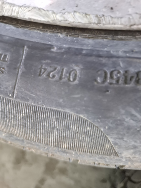 ALU FELGE SA GUMAMA BMW 5X120 225/50 R17 Et30