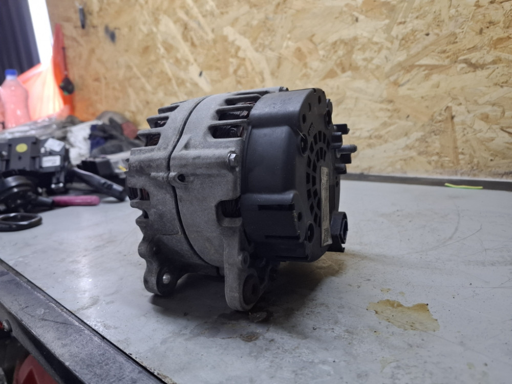 ALTERNATOR AUDI Q5 Q3 A5 A4 2.0 TDI VALEO 03L903017B 14V 180A