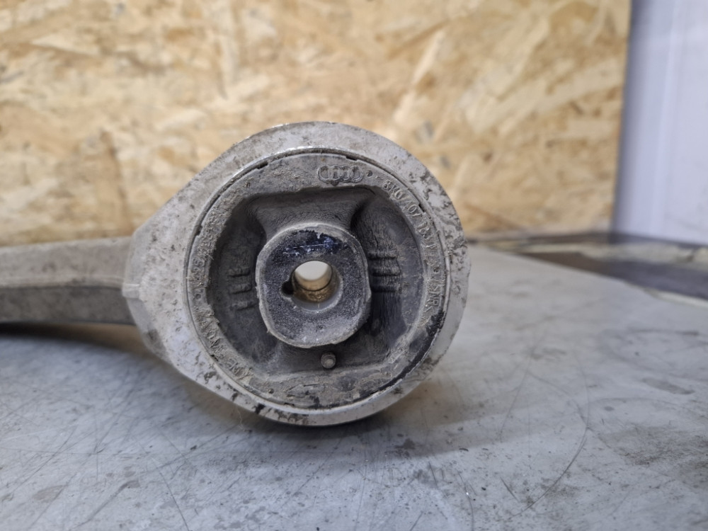 RAME LAFET KRIVI DESNI AUDI A4 8W B9 ALLROAD 8W0407696B
