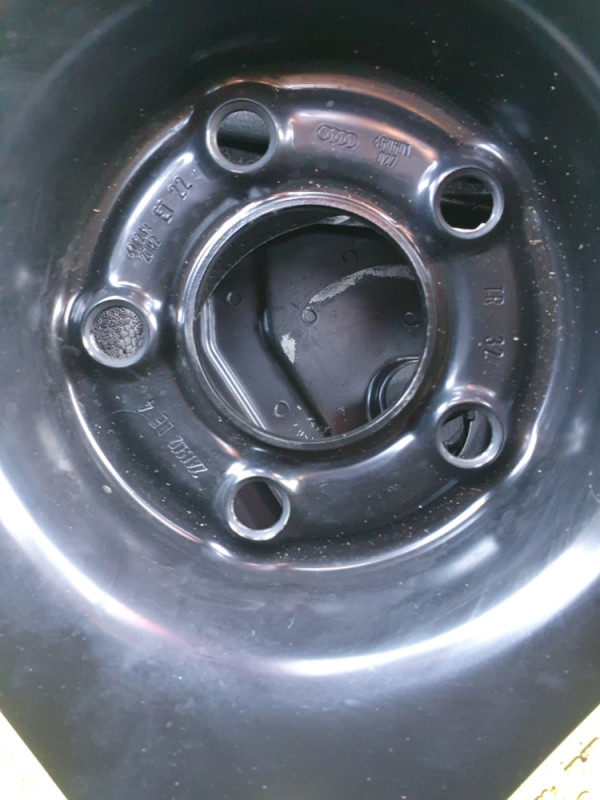 REZERVNI TOČAK AUDI A6 4G D4 A5 145 60 R20 4G0601027