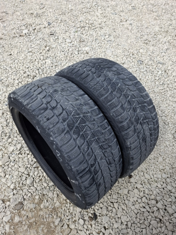 GUME 235/45 R18 (2) BRIDGESTONE DOT2011