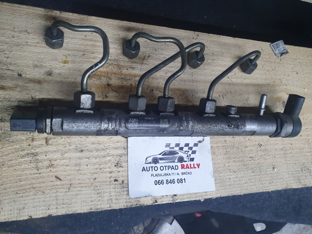 RAMPA GORIVA RAIL ŠIPKA BMW N47 F30 F31 F10 0445214183 7809128 01