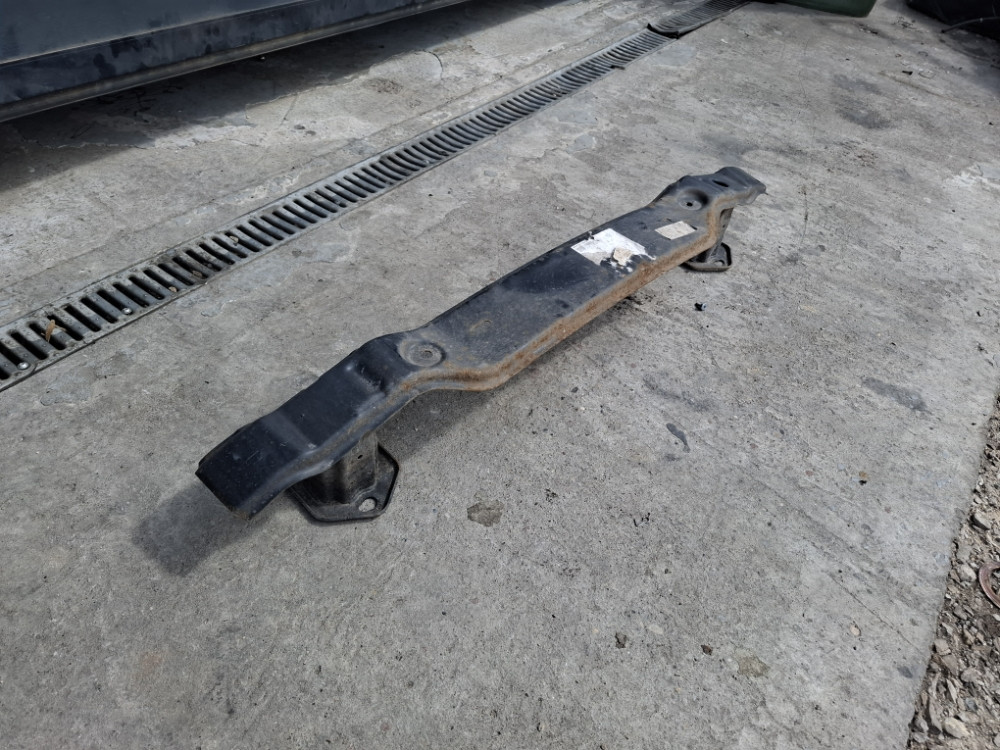 GREDA ZADNJA + NOSAC GREDE LIJEVI DESNI BMW F30 M PAKET