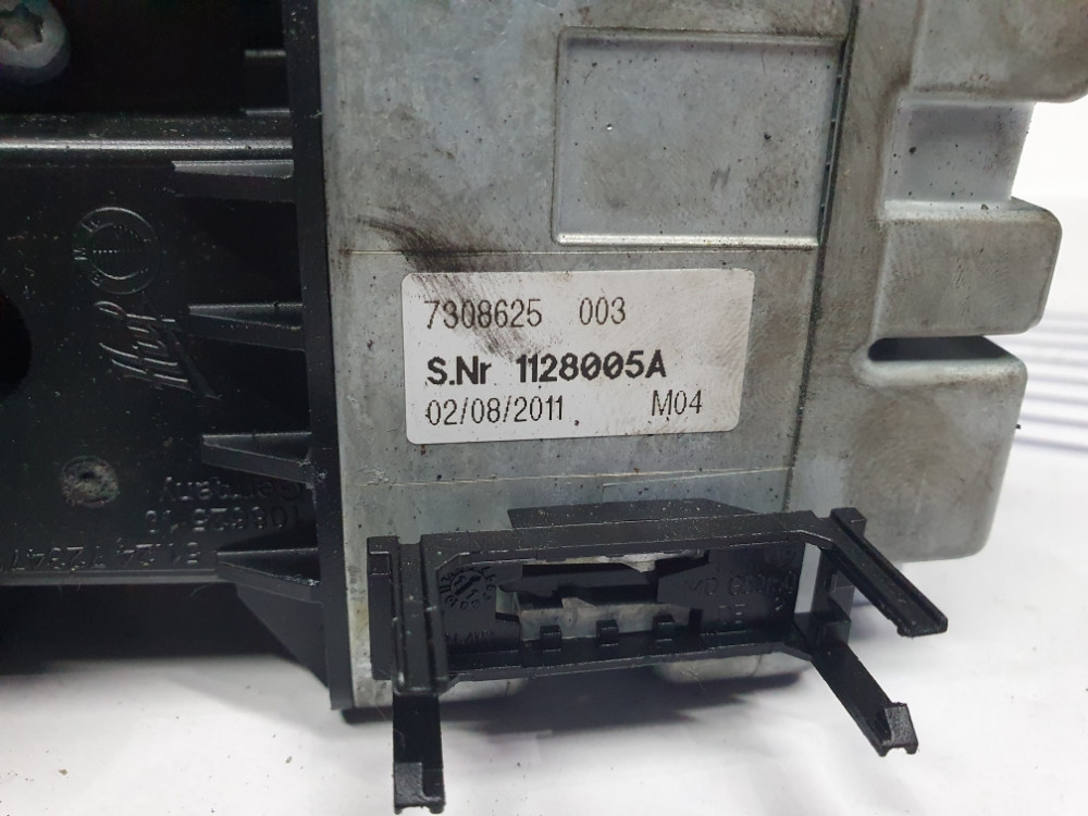RIKVERC KAMERA BMW F06 F12 F13 F01 F10 7308625 1128005A