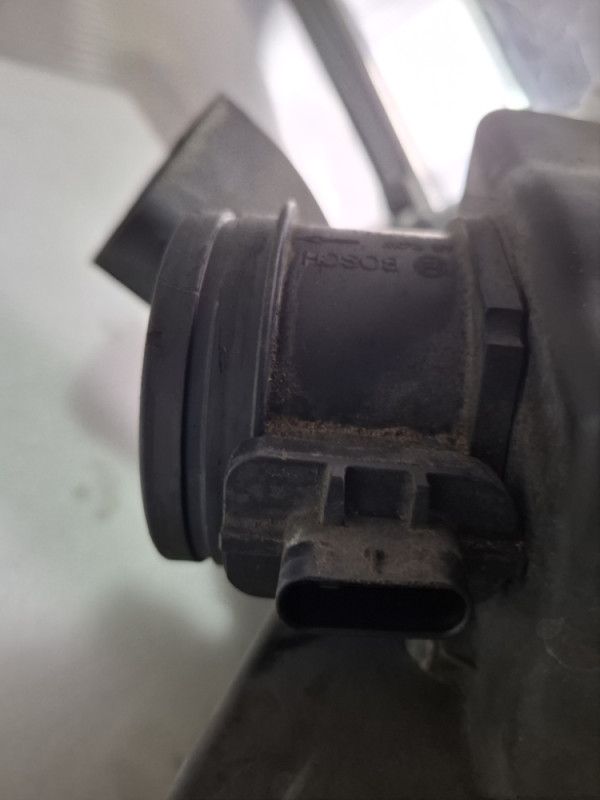 PROTOKOMJER ZRAKA VAZDUHA BMW E90 E91 E87 E84 E92 N47 0281006093