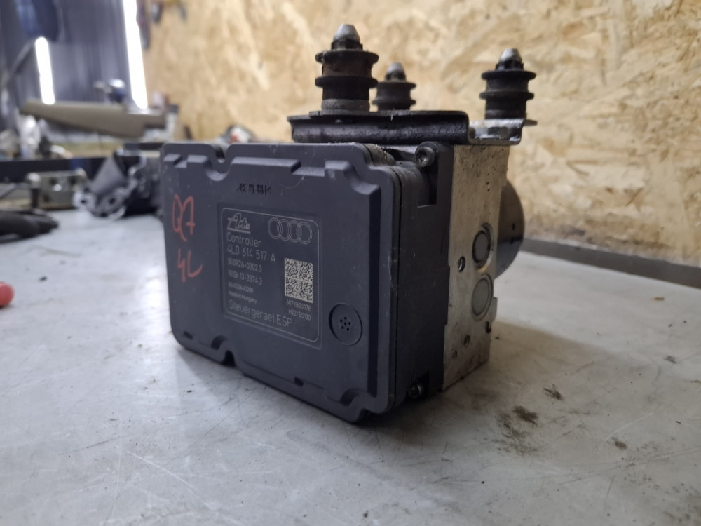 ABS PUMPA AUDI Q7 4L 4L0614517A