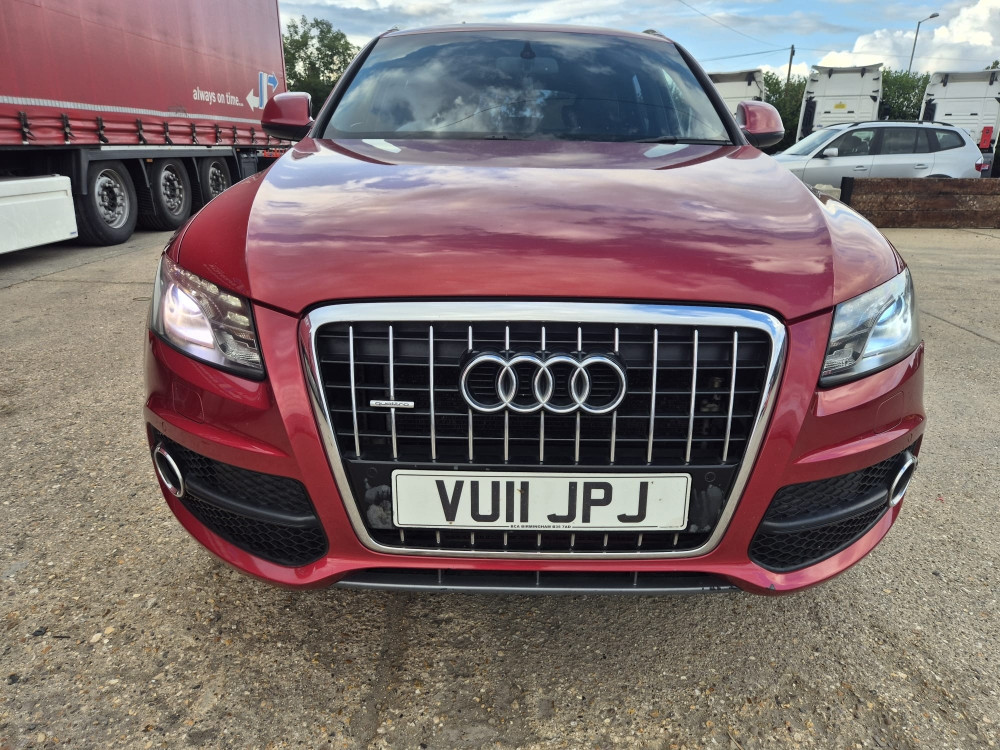 AUDI Q5 8R 3.0 TDI QUATTRO S LINE DELOVI DIJELOVI DJELOVI  LZ3F