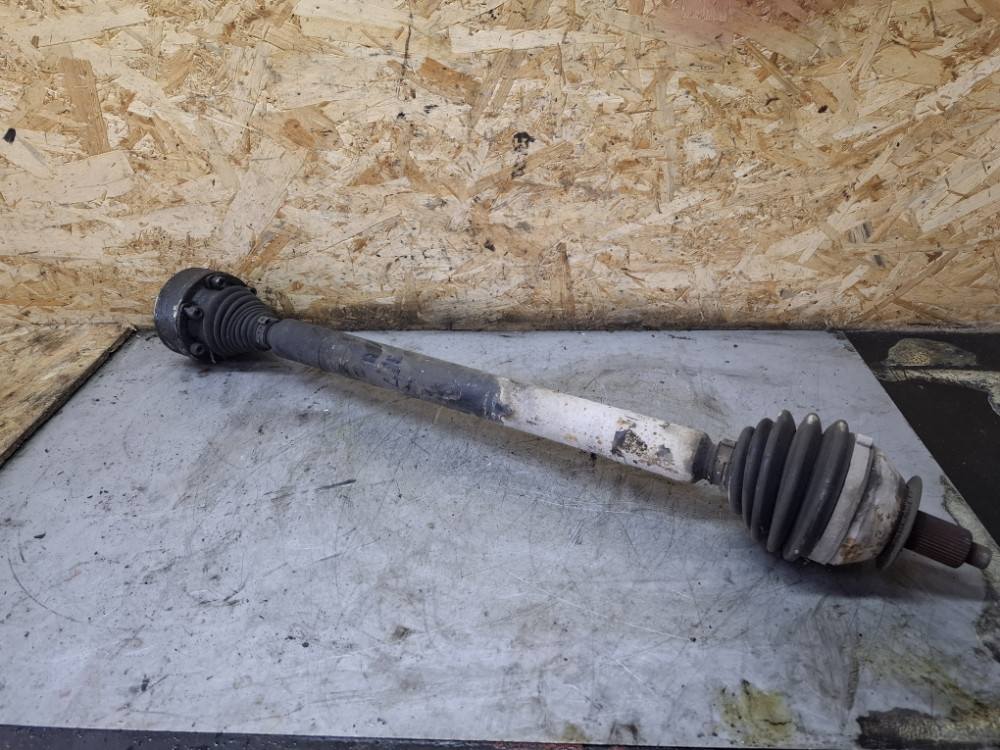 POLUOSOVINA PREDNJA DESNA VW POLO 6R 1.2 TDI 6R0407762A