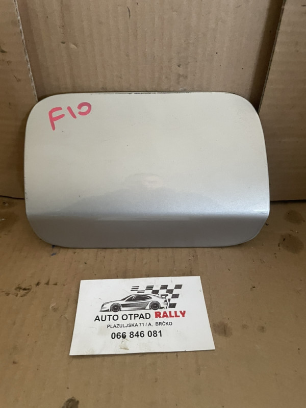 POKLOPAC REZERVOARA REZERVARA BMW 5 F10
