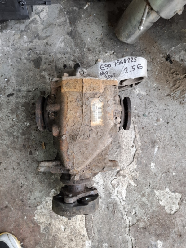 DIFERENCIJAL ZADNJI BMW E90 E91 E92 E93 N47 7566225 2.56