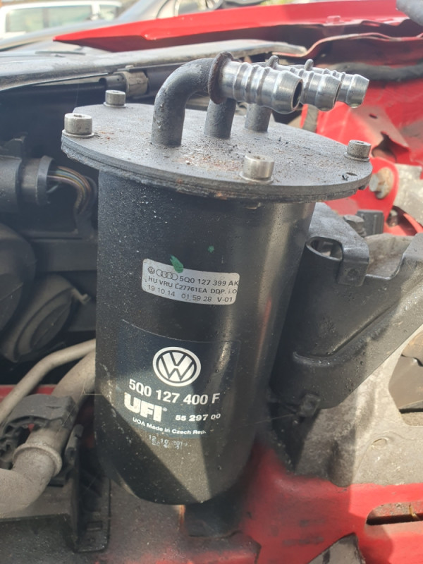 Kućište Filtera goriva VW GOLF VII 7 TIGUAN 5Q0127400F 5Q0127399A