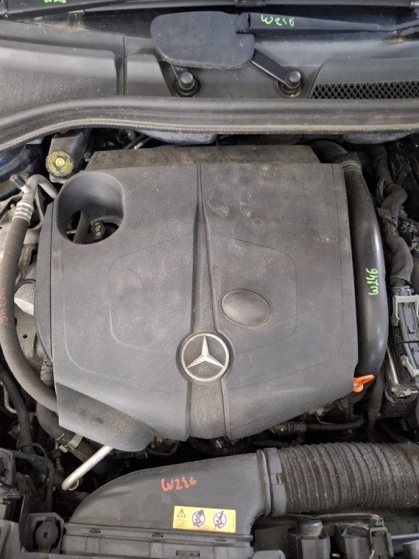 POKLOPAC MOTORA MERCEDES B W246 651 MOTOR DIZEL
