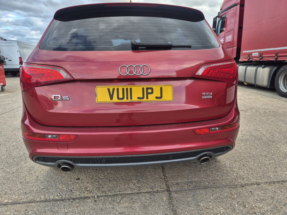 AUDI Q5 8R 3.0 TDI QUATTRO S LINE DELOVI DIJELOVI DJELOVI  LZ3F