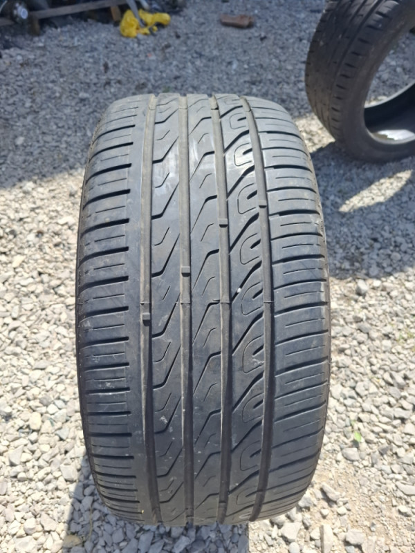 GUMA LJETNA 245/40 R18 AUTOGREEN 1 KOMAD
