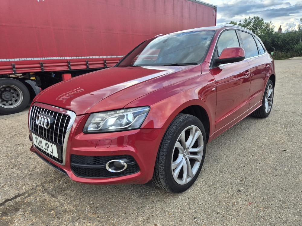 AUDI Q5 8R 3.0 TDI QUATTRO S LINE DELOVI DIJELOVI DJELOVI LZ3F