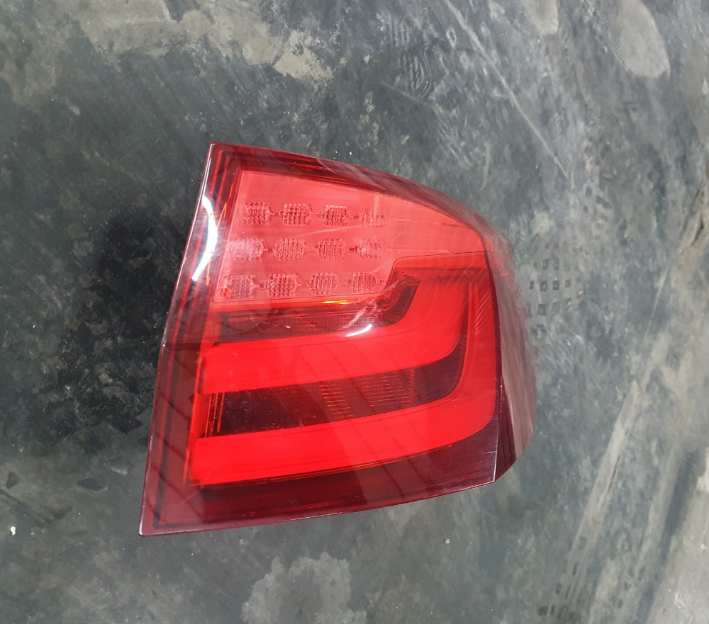 STOPKA DESNA VANJSKA BMW 5 F11 7203234